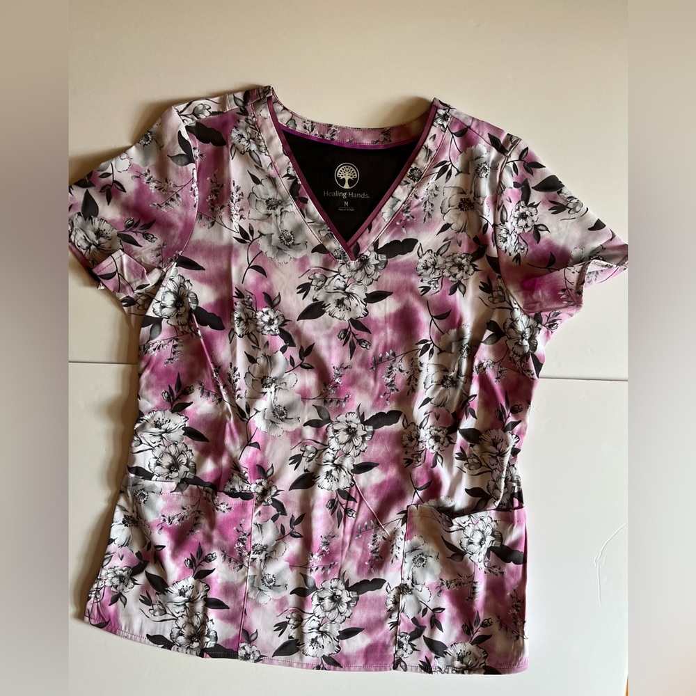 NWOT Healing Hands Women’s Top Size Medium